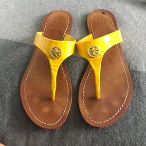 Tory Burch yellow patent Cameron size 6.5